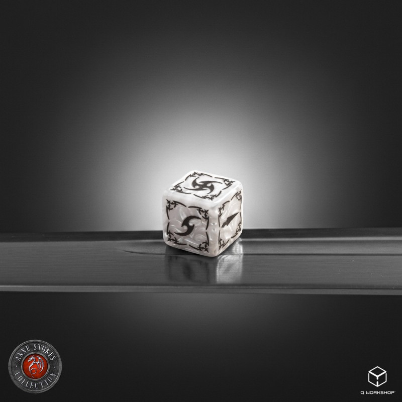 Q Workshop | Pearl & Brown | Tribal Dice Set