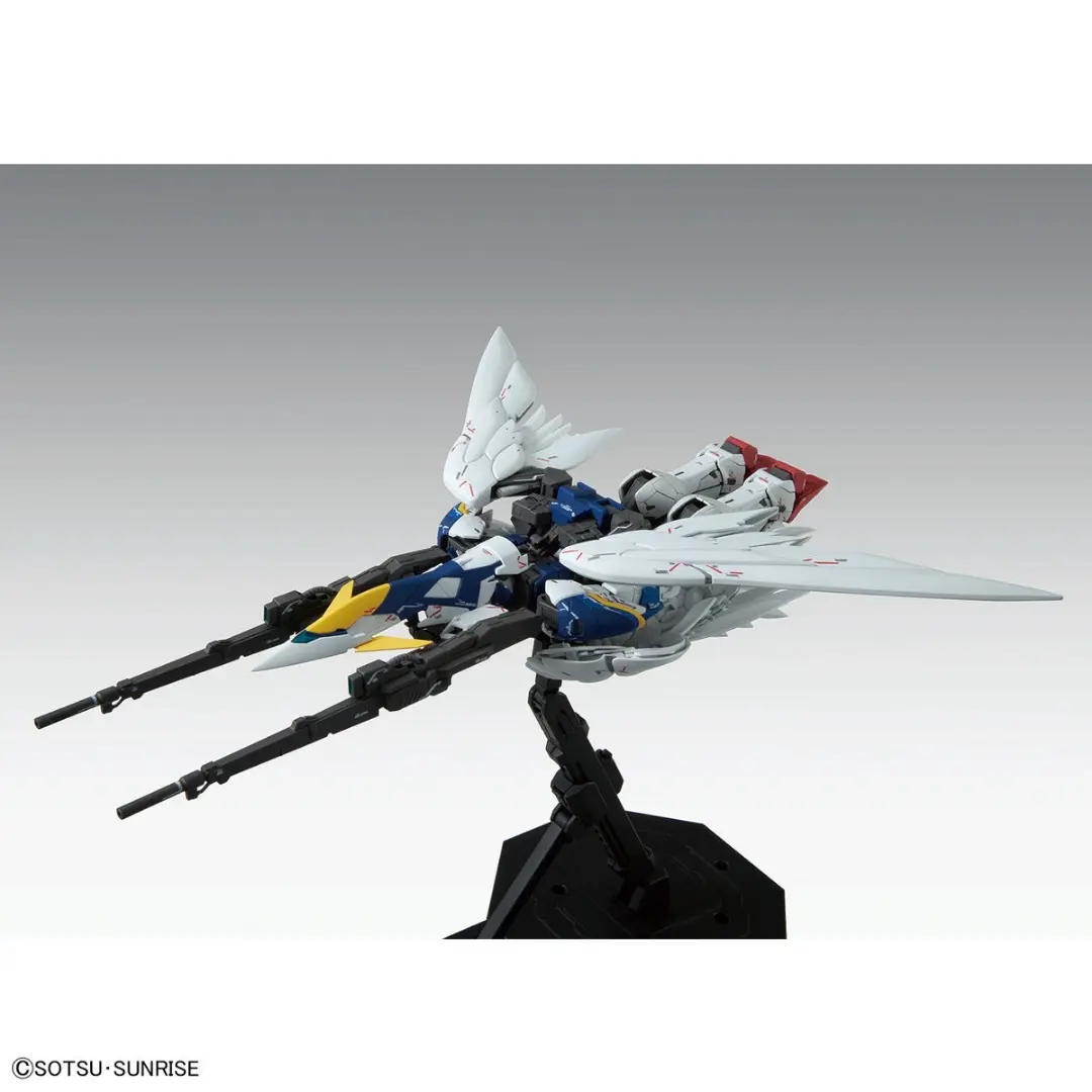 Bandai | MG Wing Gundam Zero EW Ver. Ka | Mobile Suit Gundam Wing: Endless Waltz (1/100)