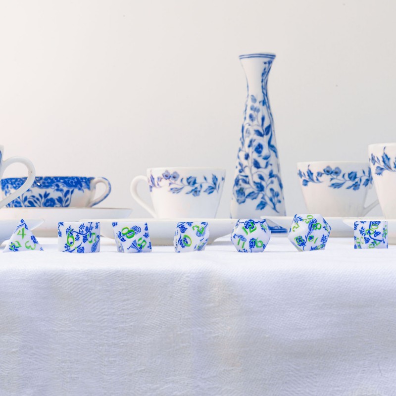 Q Workshop | Porcelain | Full Art Dice Set™