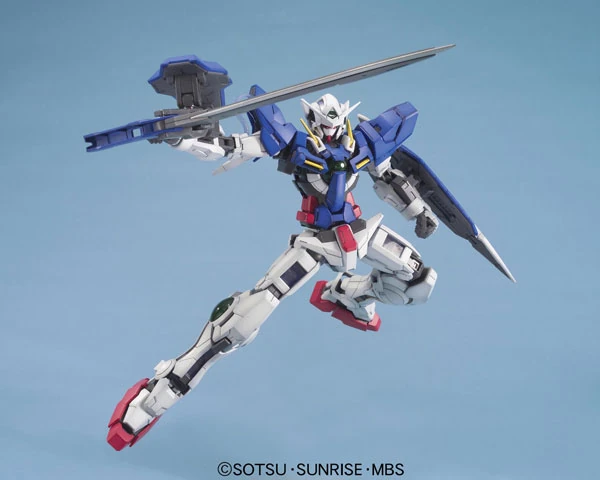 Bandai: MG Gundam Exia – Mobile Suit Gundam 00 (1/100)