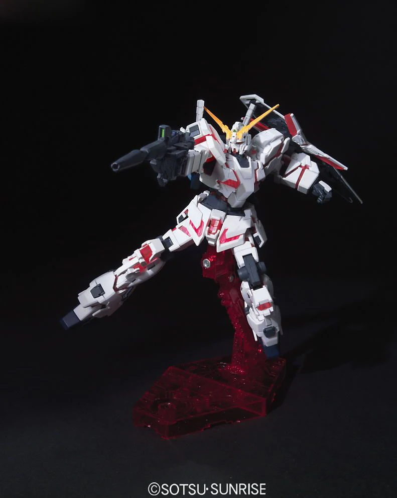 Bandai | HG Unicorn Gundam RX-0 Destroy | Mobile Suit Gundam Unicorn (1/144)