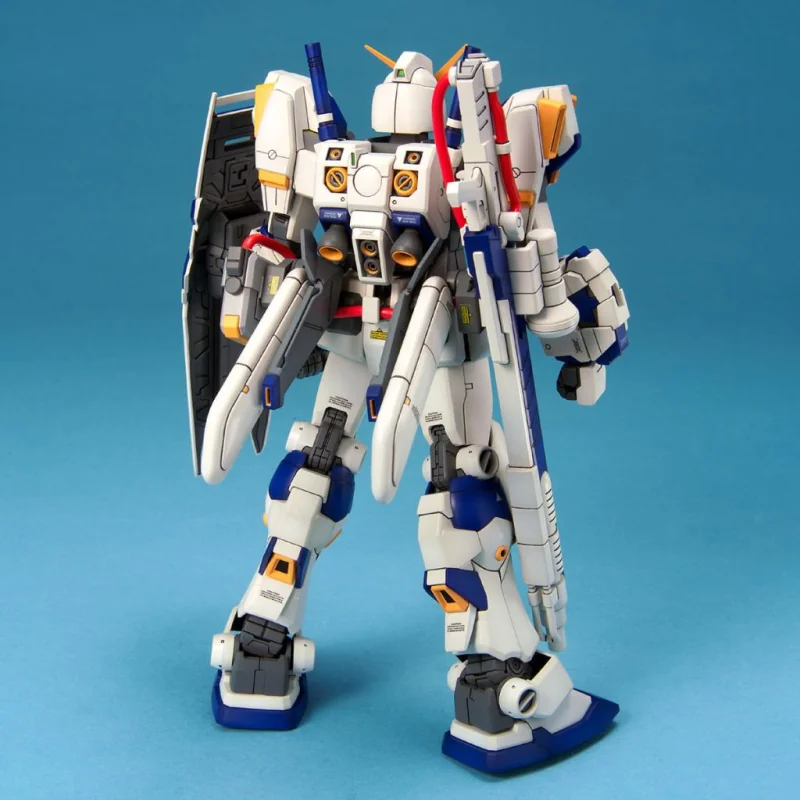 Bandai: MG RX-78-4 Gundam – Mobile Suit Gundam (1/100)