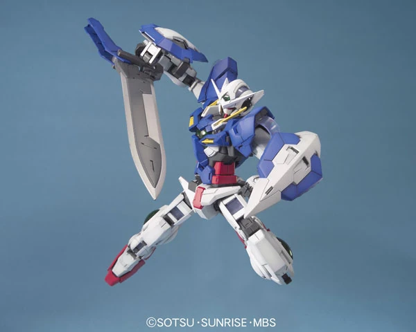 Bandai: MG Gundam Exia – Mobile Suit Gundam 00 (1/100)