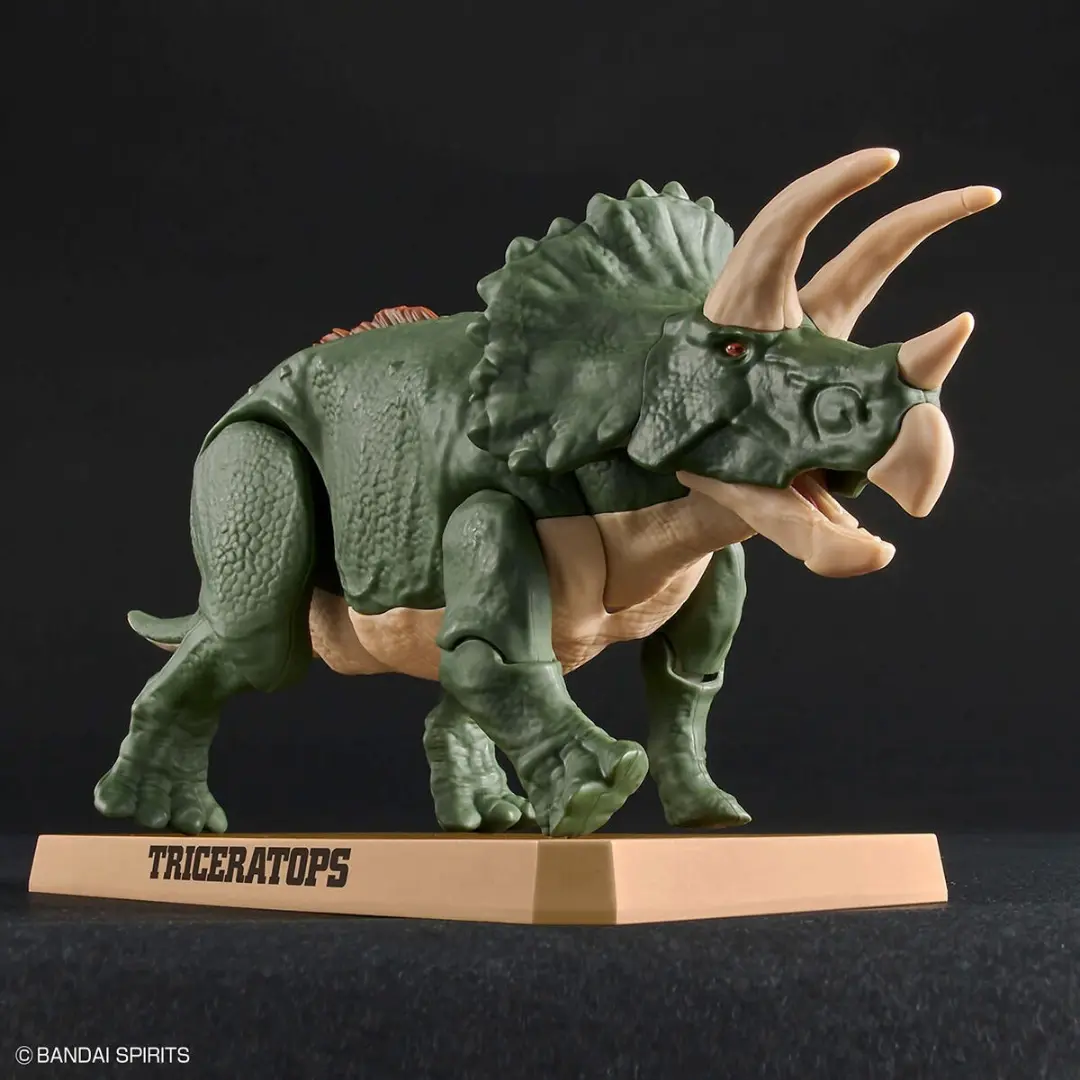 Bandai | Triceratops | Plannosaurus  Model Kit