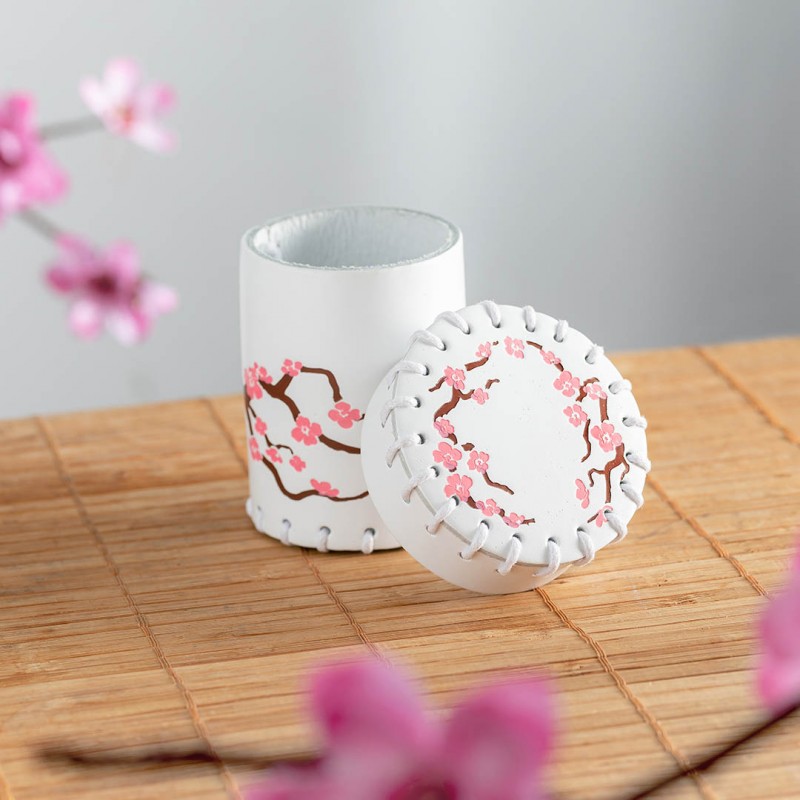 Q Workshop | Japanese | Leather Dice Cup