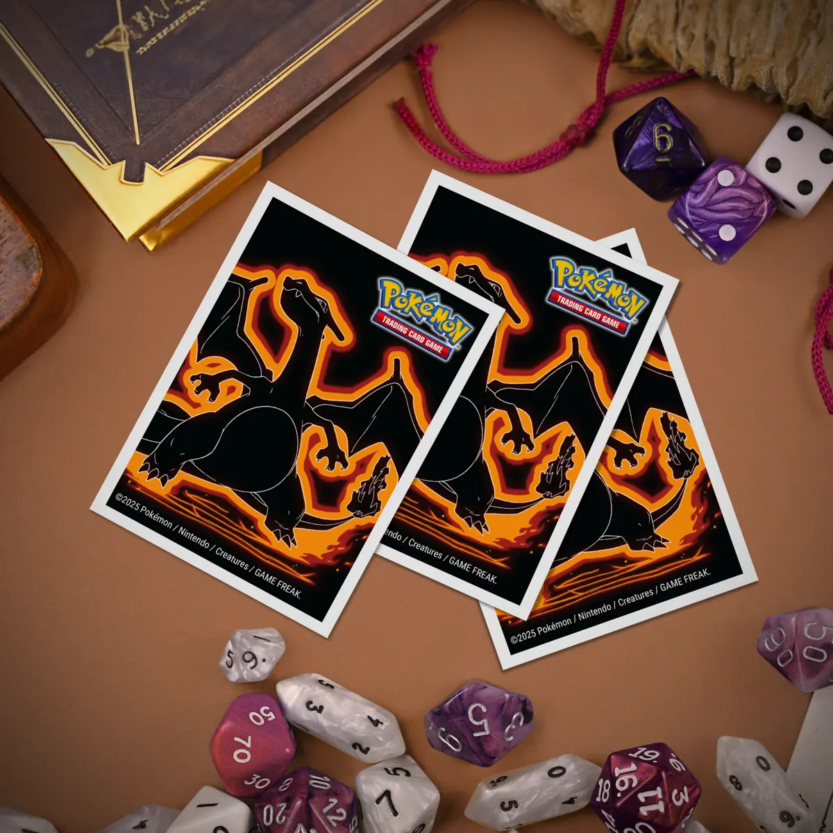 Ultra Pro: Neon Kanto APEX Deck Protector® Sleeves Charizard - 105ct