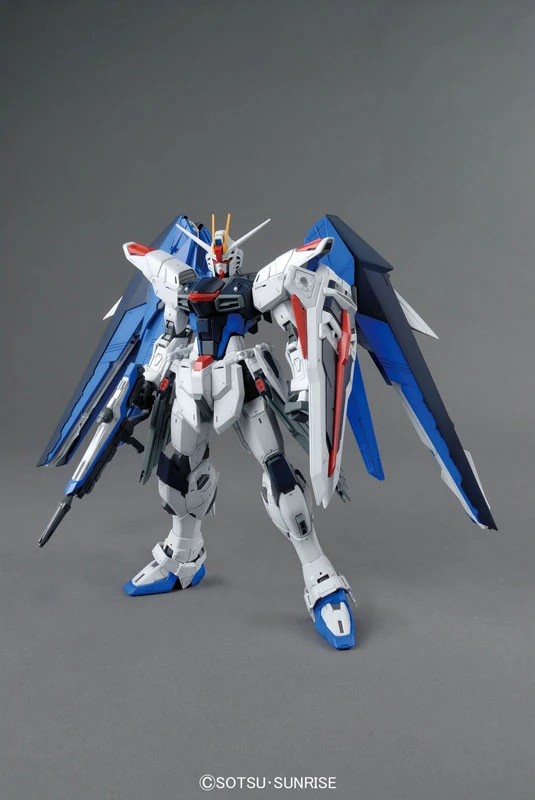 Bandai: MG Gundam Freedom 2.0 – Mobile Suit Gundam SEED (1/100)