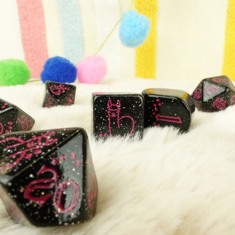 Q Workshop | Spitty | Llama Dice Set