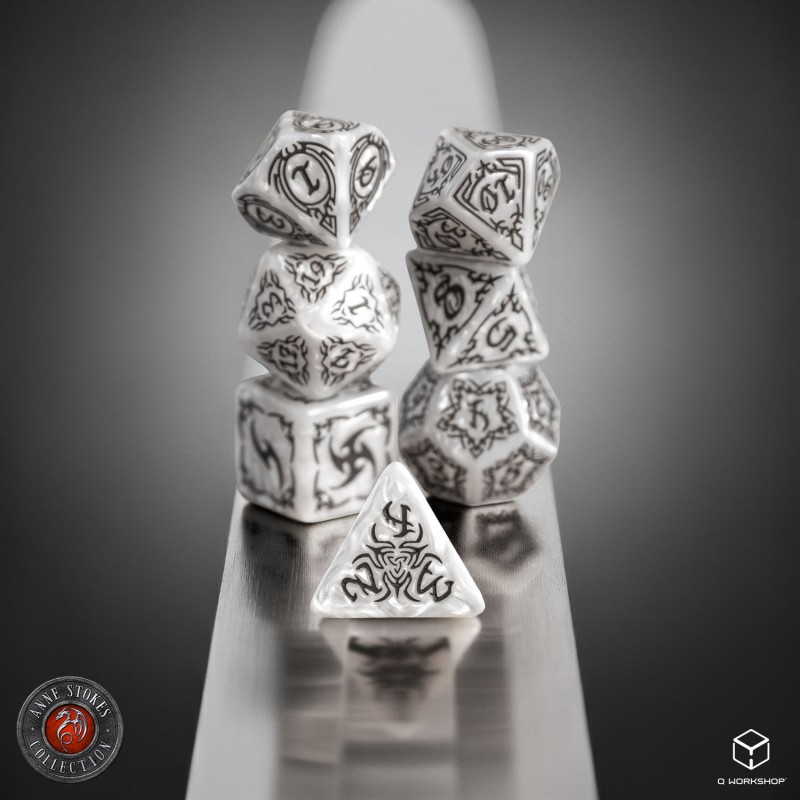 Q Workshop | Pearl & Brown | Tribal Dice Set
