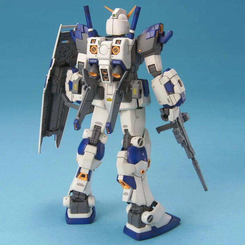 Bandai: MG RX-78-4 Gundam – Mobile Suit Gundam (1/100)