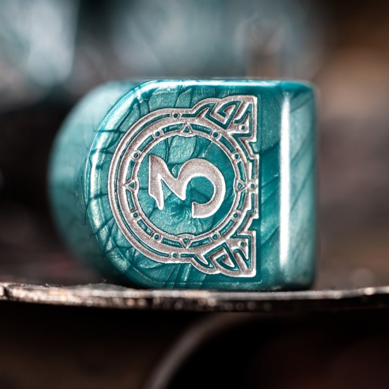 Q Workshop | Mjolnir | Viking Modern Dice Set