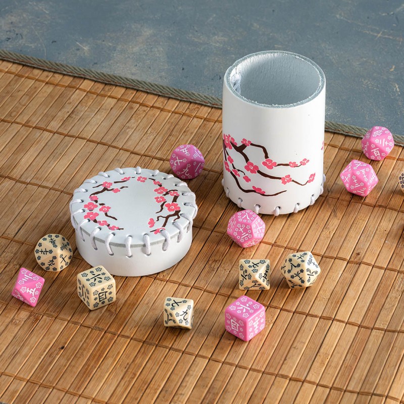 Q Workshop | Japanese | Leather Dice Cup