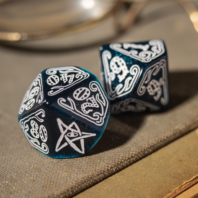 Q Workshop | Abyssal & White | Call Of Cthulhu Dice Set