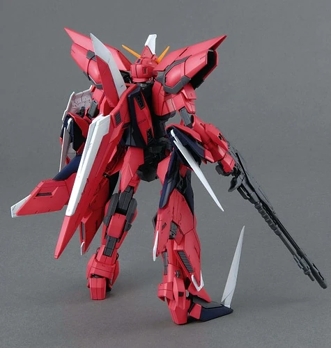Bandai: MG Aegis – Mobile Suit Gundam SEED (1/100)