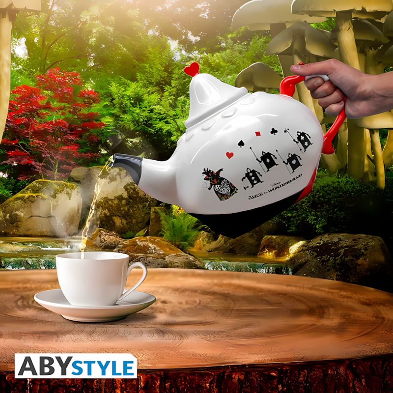 Disney Alice in Wonderland | Queen of Hearts | Teapot